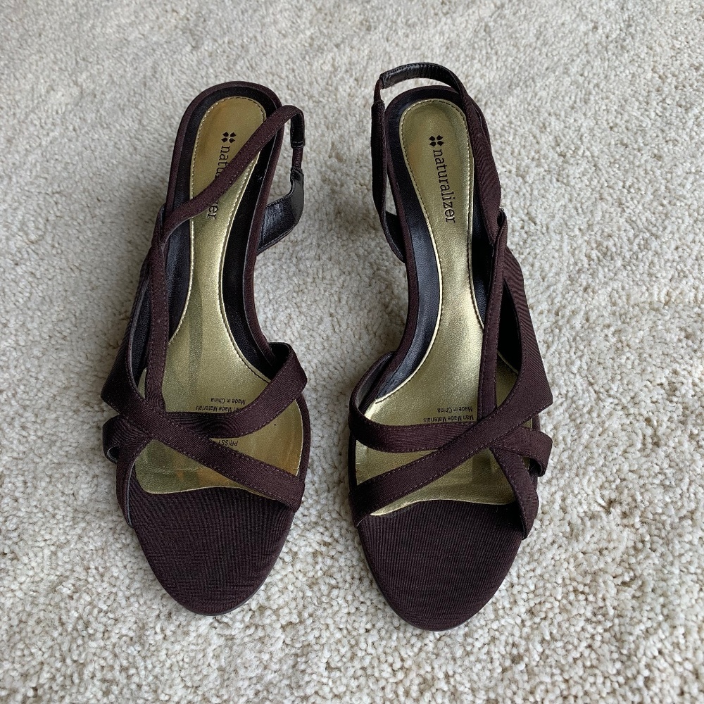 Naturalizer brown high heels Size 8.5